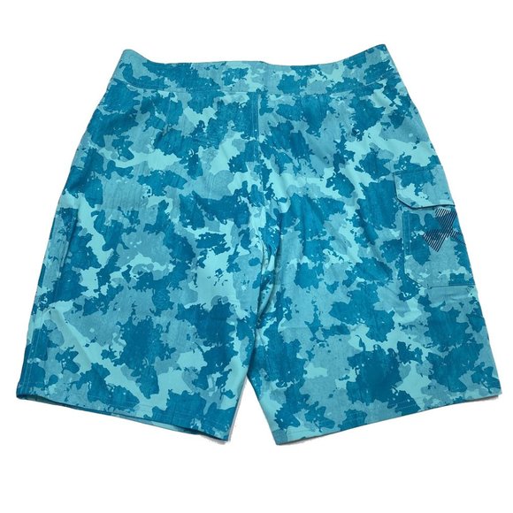 NWT Under Armour Storm Bathing Suit - Picture 2 of 6